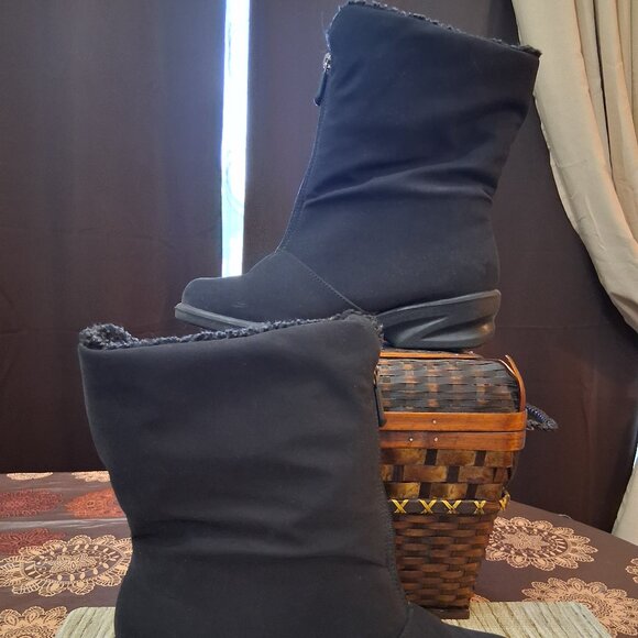 Women's Toe Warmers Canada Boots Black Zip Front Fleece Lined Size 10WW - Picture 1 of 8